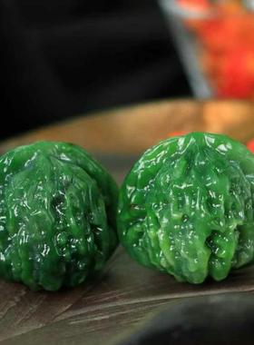 天然和田玉碧玉菠菜绿核桃手把件