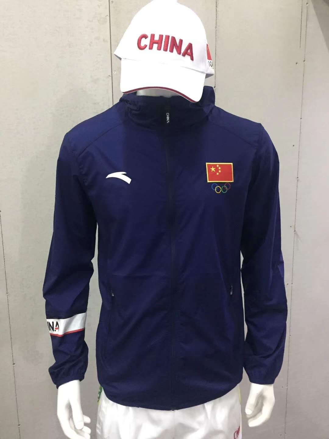 白两色 国家队运动员皮肤衣国服防晒衣蓝 白两色 国家队运动员皮肤衣国服防晒衣蓝