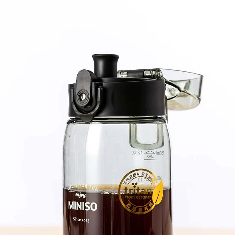 [MINISO名创优品弹盖Tritan随身水杯子简约运动直饮水杯明星同款]