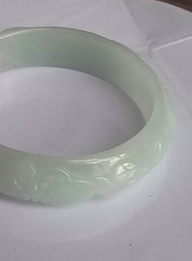 翡翠色玉石手镯现货雕花冰透水润阳绿飘花女手镯手链简约款玉镯女