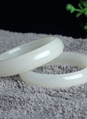 阿富汗白玉 青白玉手镯羊脂白 冰丝玉女款玉石镯子