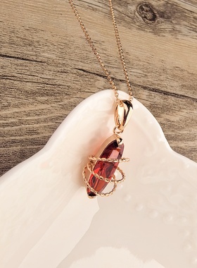 轻奢复古小船红水晶吊坠项链女