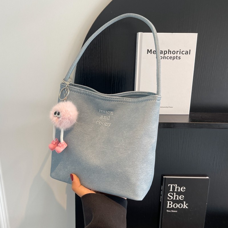 秋冬时尚休闲手提小包包女士2025新款简约百搭通勤单肩腋下水桶包,淘宝优惠券,粉丝福利购,淘宝优惠卷