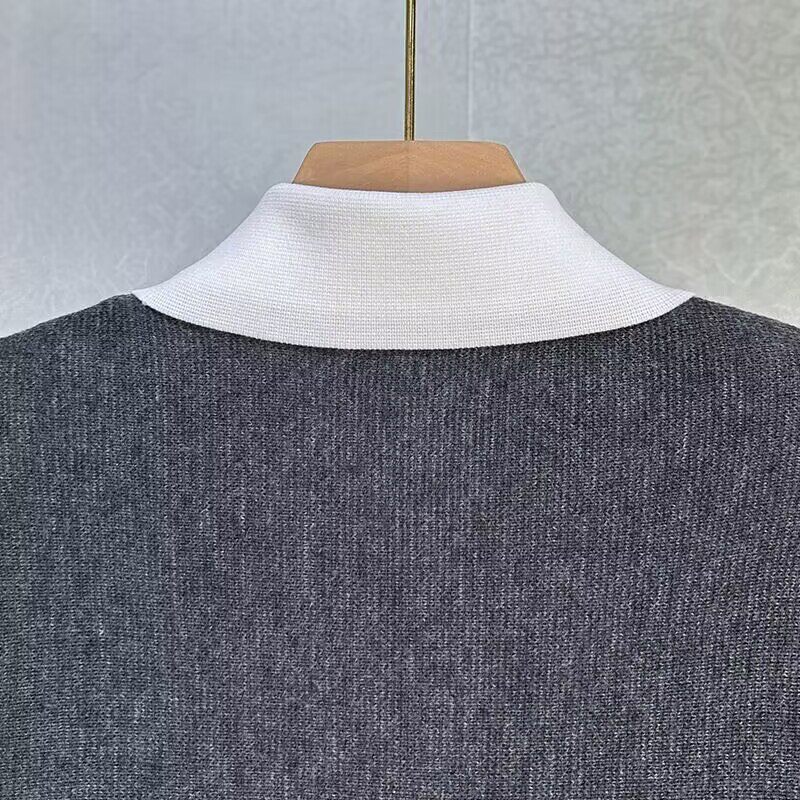 小香风名媛2025秋冬新款撞色翻领小胸花修身显瘦包臀针织连衣裙女