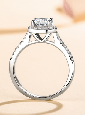 新款925纯银戒指女1克拉莫桑钻方包四爪钻戒小红书同款