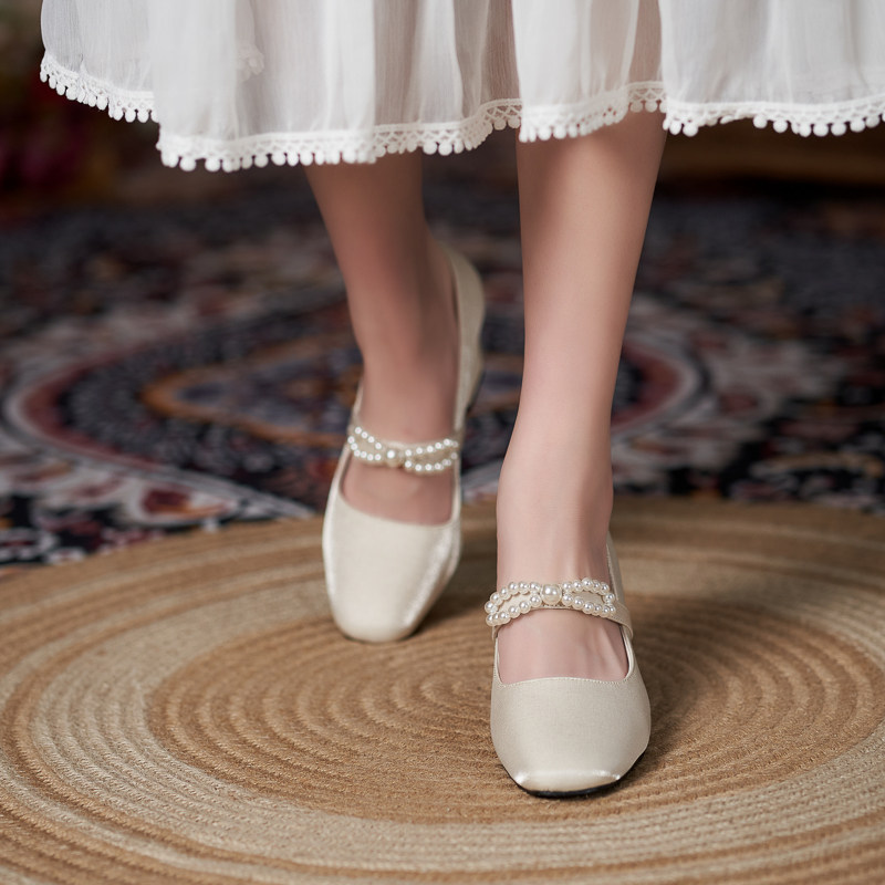 玛丽珍女鞋胖宽脚背高方头新娘秀禾高跟鞋加肥加宽女鞋大码41一43,淘宝优惠券,粉丝福利购,淘宝优惠卷