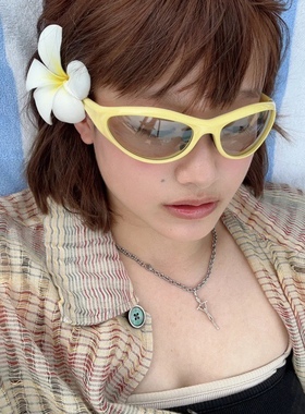 满屏Y2K简约户外运动白框粉色墨镜甜酷科技小红书碳酸防晒太阳镜