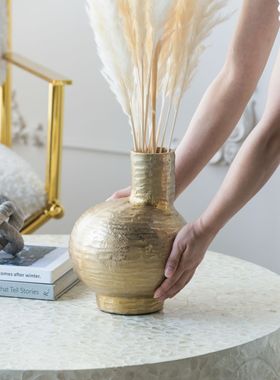 进口不规则异形花器铝制金属摆件