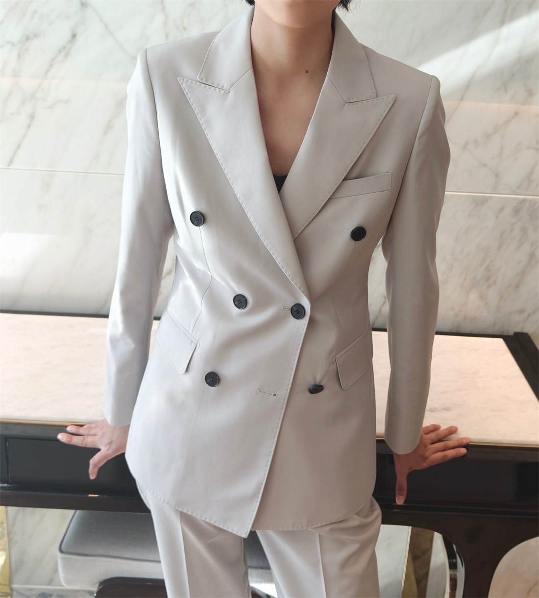 浅灰燕麦色女西装高级感双排扣职场通勤律师职业装高级感西服套装,淘宝优惠券,粉丝福利购,淘宝优惠卷