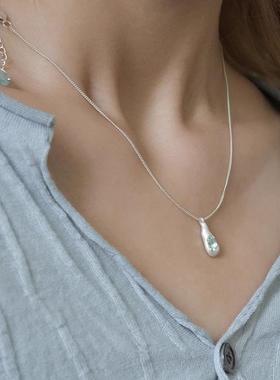 一寸十里蓝色海蓝宝项链