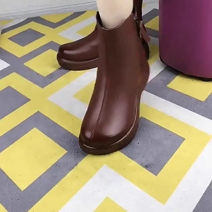 品牌鞋真皮马丁靴女2025年冬季新款皮毛一体厚底短靴软底妈妈棉鞋 - 图3