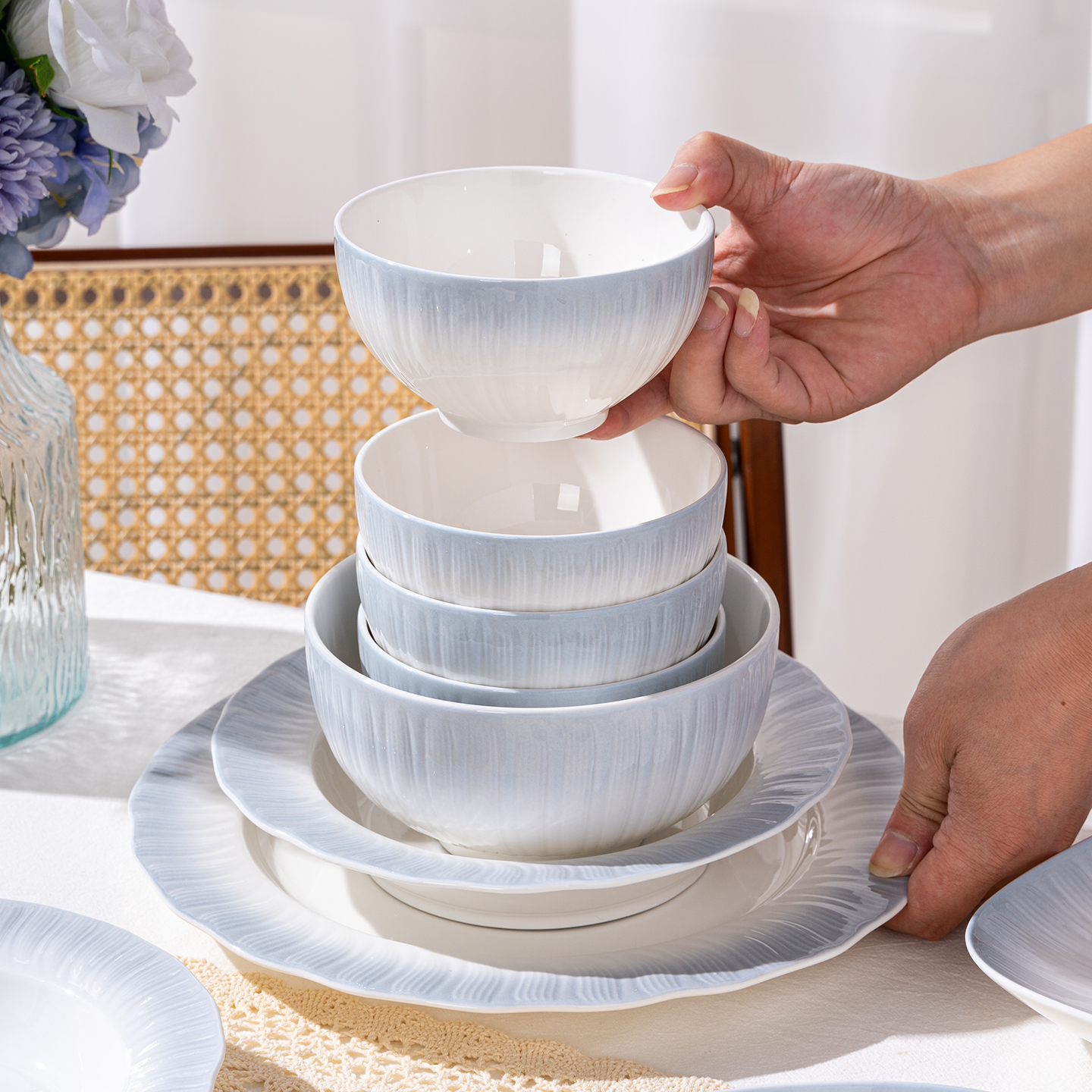 釉下彩2025新款碗碟套装家用轻奢高颜值陶瓷餐具乔迁新居碗具碗盘