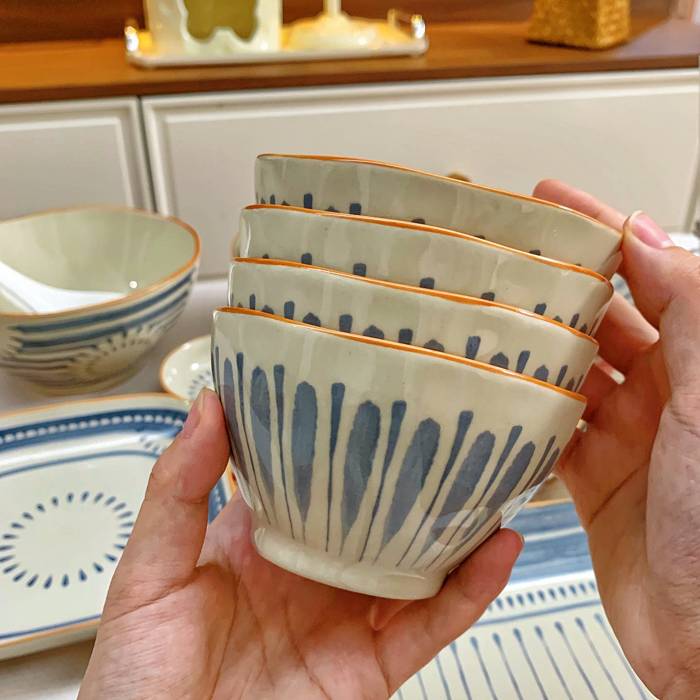 日式釉下彩2025新款碗碟套装家用高颜值陶瓷餐具乔迁送礼饭碗盘子