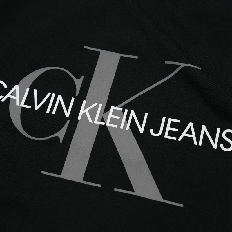 客邻尚品海外旗舰店Calvin Klein凯文克莱 CK 男士时尚休闲字母logo短袖T恤 41VP8832