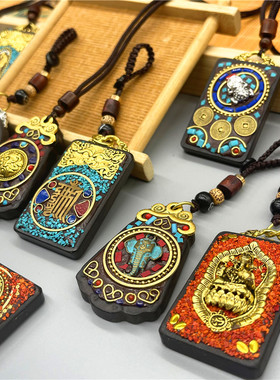西藏特色纪念品檀木手工唐卡吊坠