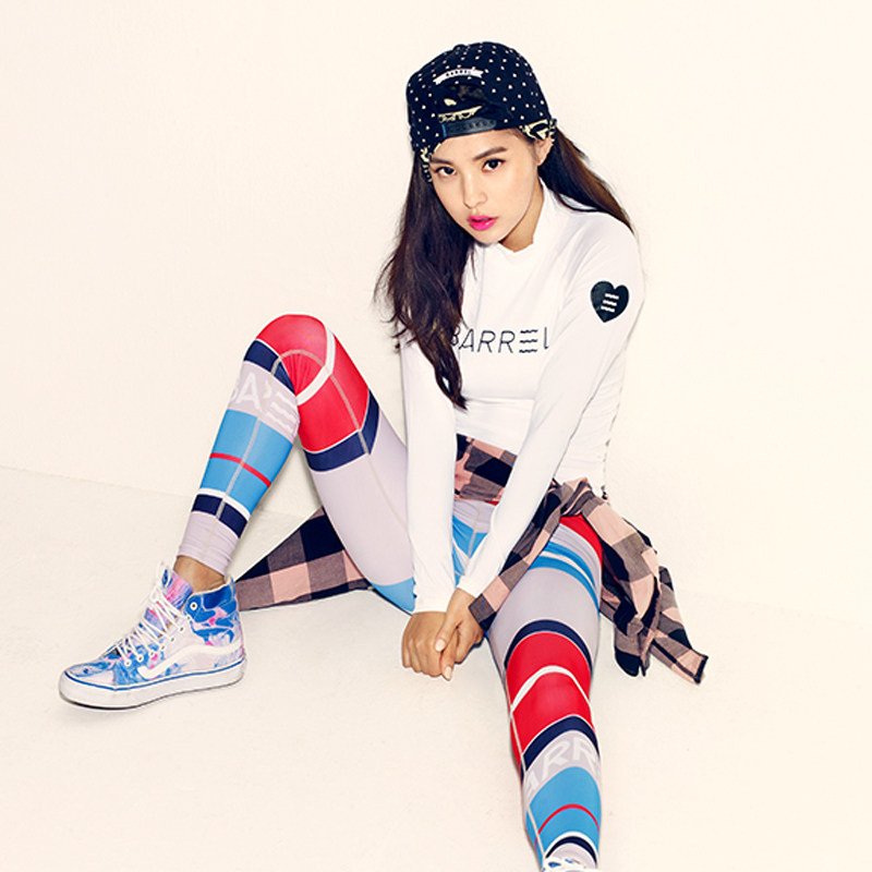 艾璐思晨跑沙滩防晒白色户外女土 艾璐思休闲运动套装