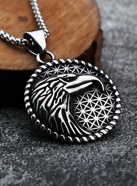 新品复古鹰嘴圆牌不锈钢吊坠男士