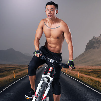thin cycling shorts