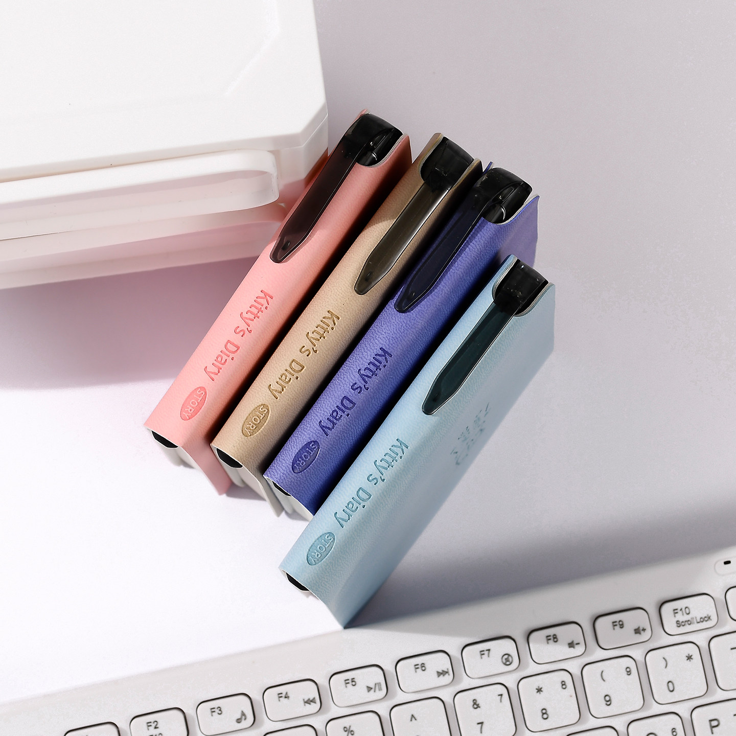 雅莎卡便携口袋本动物乐园pu压抑本学生小巧简约笔插本记事记录本,淘宝优惠券,粉丝福利购,淘宝优惠卷