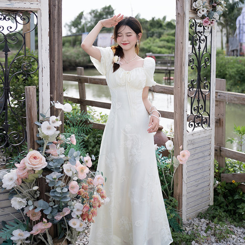 AMNANA法式方领杏色温柔风优雅气质连衣裙刺绣提花纯欲收腰仙女裙 - 图1