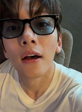 2026新款娜扎同款T字方框墨镜