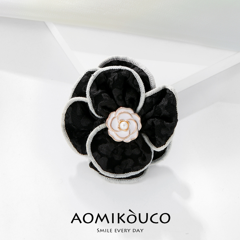 小香风珍珠山茶花手工布艺胸针气质双层花朵别针轻奢连衣裙配饰品 - 图1