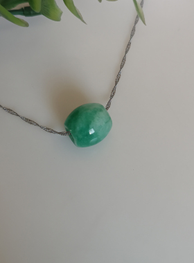 简约干青翡翠飘花路路通玉吊坠