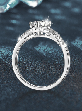 时尚轻奢S925纯银戒指莫桑钻戒指女士扭臂四爪订婚结婚戒指饰品