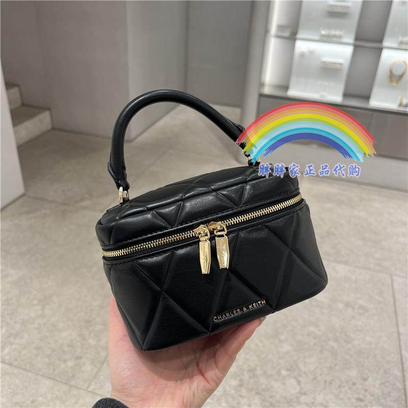 CHARLES&KEITH小CK2-80782534菱格链条手提斜挎小方包水桶包女包-图0