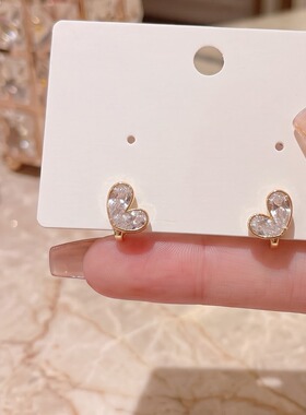 金色爱心镶钻耳钉女简约百搭