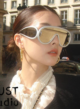 连体墨镜欧美大框时髦个性银反