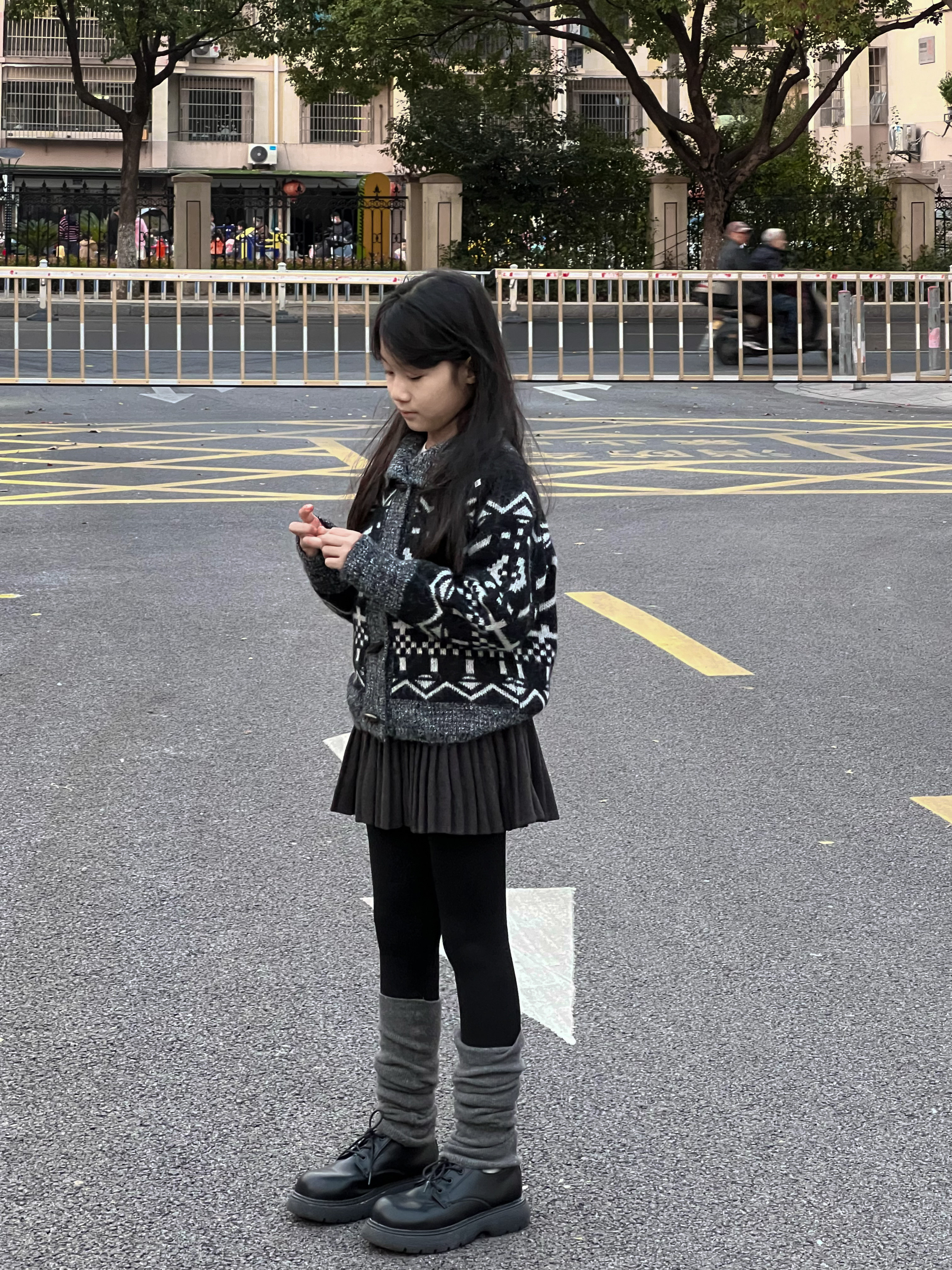 吉小可2025女童费尔岛毛衣秋冬新款开衫女孩洋气针织外套短裙套装,淘宝优惠券,粉丝福利购,淘宝优惠卷