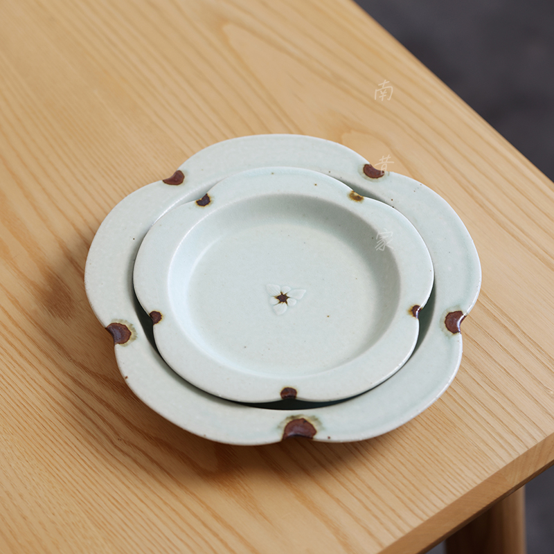南昔刻花陶瓷盘子果盘点心盘 铁斑装饰餐具 松木灰釉手作生活器皿