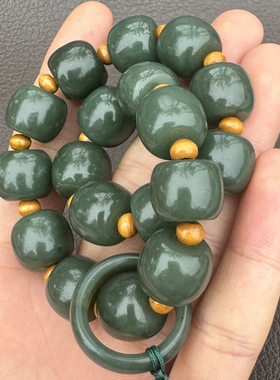 和田玉新疆沙枣青温润细腻高品质直切手持手串手链Q