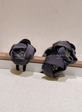 新款饰品韩国法式高端黑色缎面立体花朵抓夹女高级感赫本风发夹