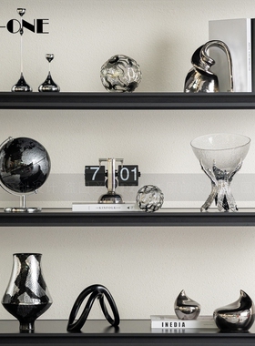 轻奢银电视壁龛开放格样板间摆件