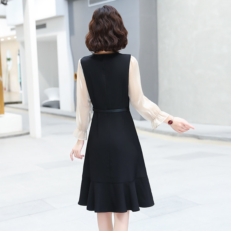 黑色西装2020秋季新款收腰连衣裙 晶彩格女装连衣裙