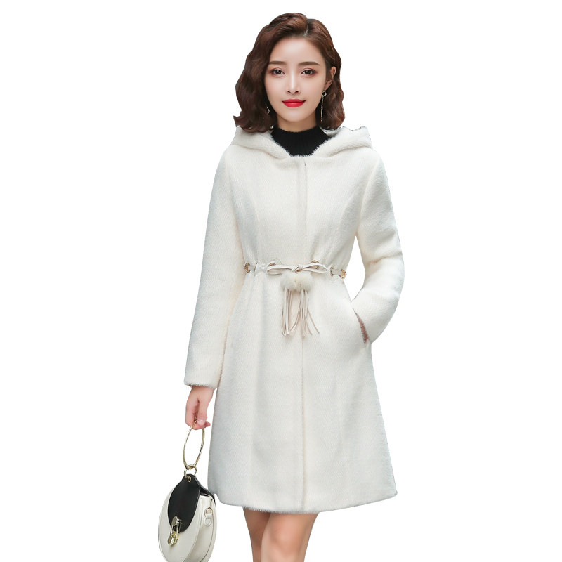 黄金貂绒毛呢外套2020冬季新款斗篷 晶彩格女装毛呢外套