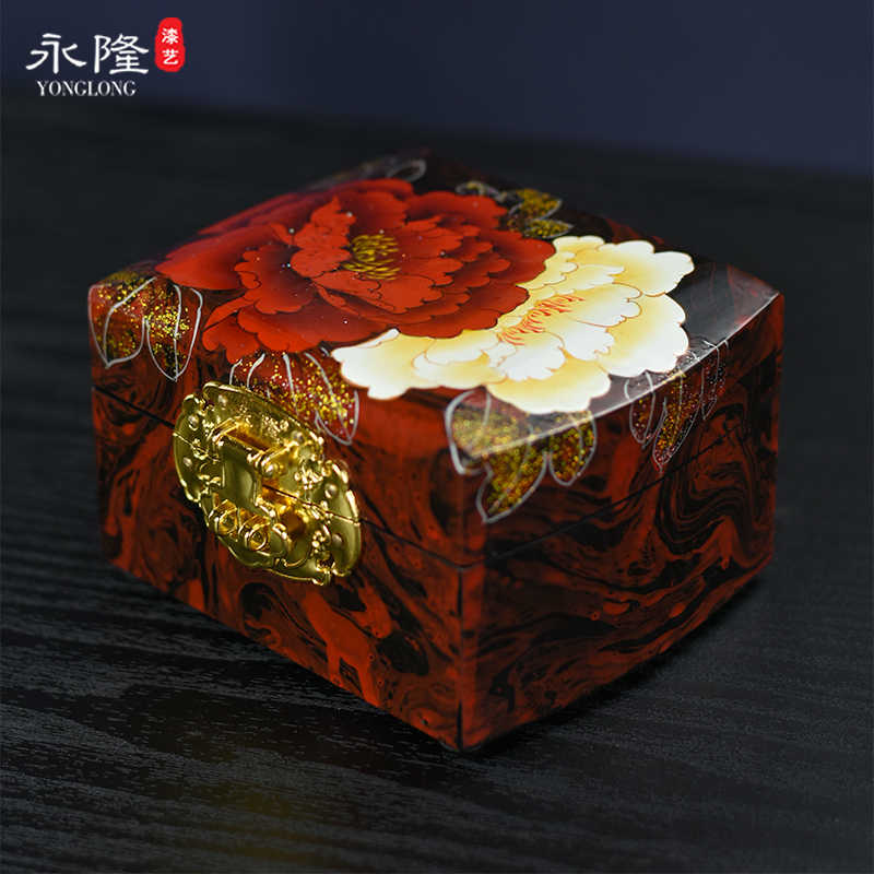 驚きの値段で】 栃材駒箱(漆塗) 将棋用品 驚きの値段で】 栃材駒箱(漆塗) 将棋用品