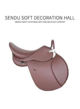 森度家居衣帽间样板间软装马术服装装饰画裸鞍马头摆件香水搭配