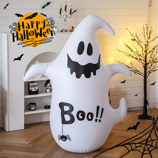 Halloween inflatable model comes with a pump that is not easy to fall over