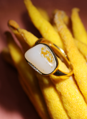 姑苏润石堂和田玉籽料镶金戒指