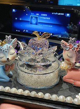 手工可爱小鹿汽车内饰用品中控台摆件车上香水车载香薰女生装饰品