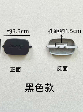 女靴子侧面金属装饰鞋扣