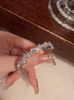 轻奢水钻手链女小众设计精致闪亮手镯高级感饰品