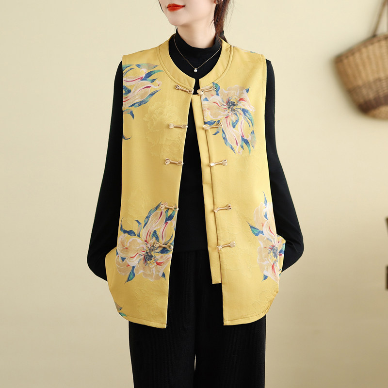 国风盘扣中式马甲上衣秋冬新款背心无袖复古坎肩提花印花大码女装 - 图2