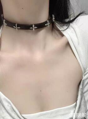 张元英同款黑色十字架皮绳choker