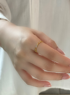 日式轻奢彩色戒指女满天星小众设计秋冬新款指环时尚个性食指尾戒