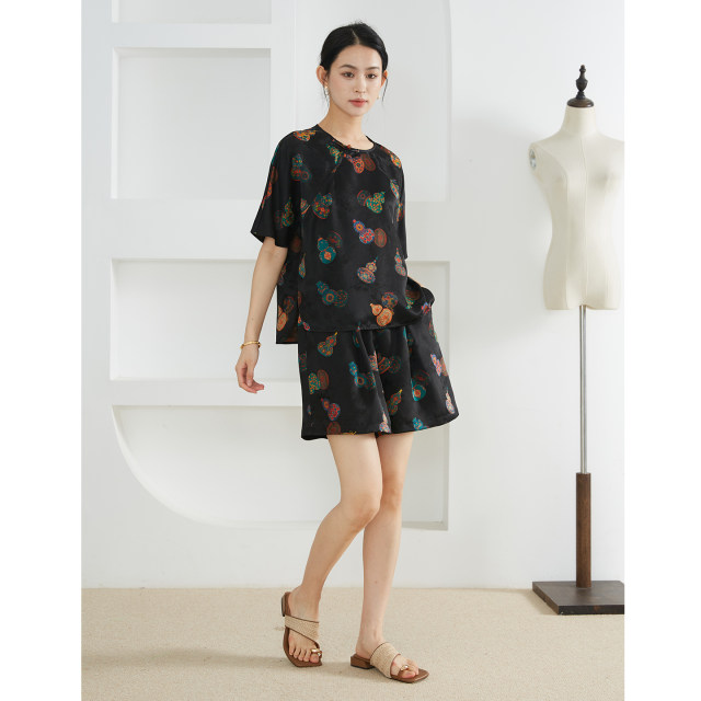 A trace of gourd fragrant cloud gauze flower rose red cloud gauze silk short-sleeved shorts suits women's 100% silk mulberry silk set two-pieces