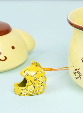 正品三丽鸥hellokitty丑鱼大耳狗帕恰狗美乐蒂库洛米头盔挂件
